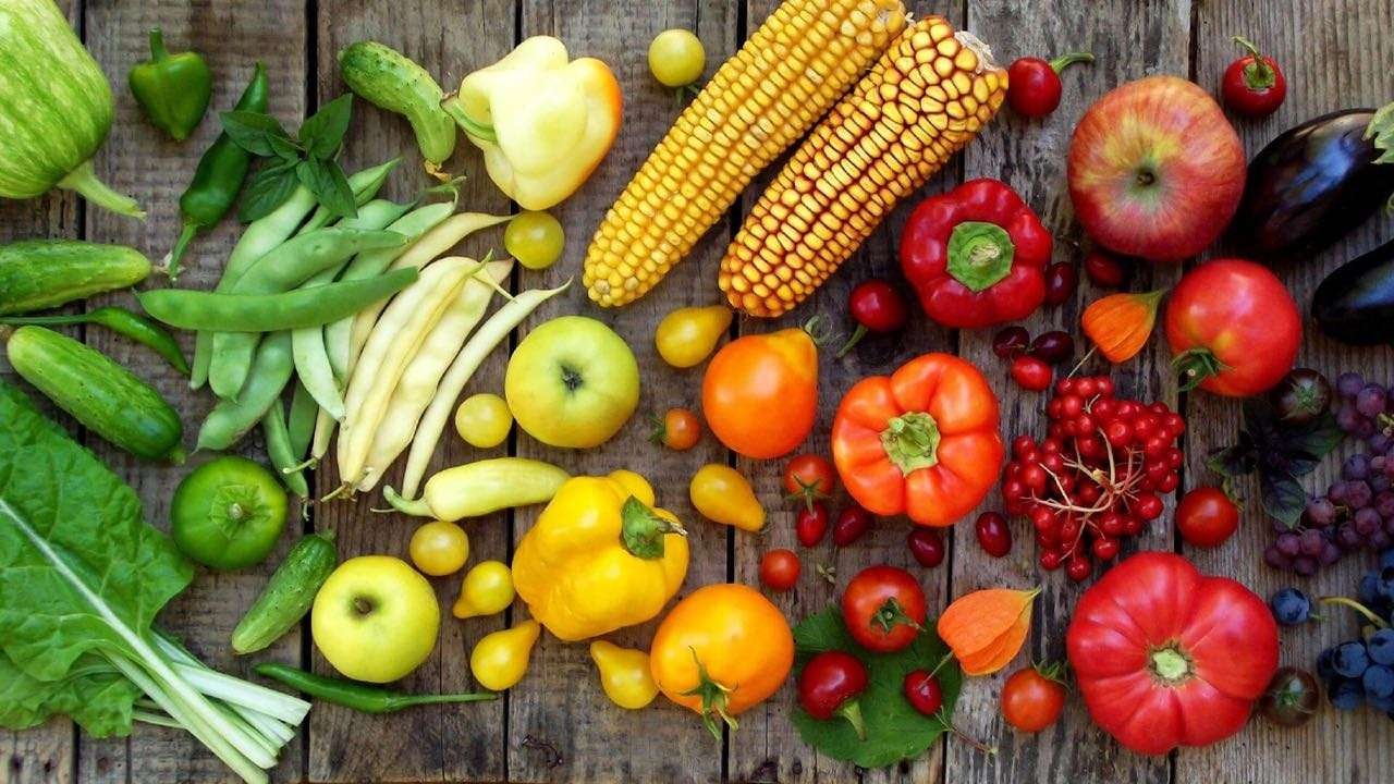 Alimentos frescos e coloridos